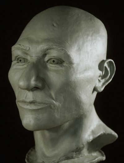 A clay model of the head of Kennewick Man, based on a 9,200-year-old skull found in July 1996 in south-central Washington, is shown at Columbia Basin College in Richland in this undated file photo. (JAMES CHATTERS / Associated Press)