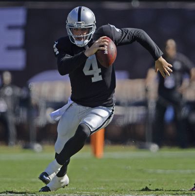 Raiders rookie quarterback Derek Carr leads an 0-7 Oakland squad against Seattle on Sunday.