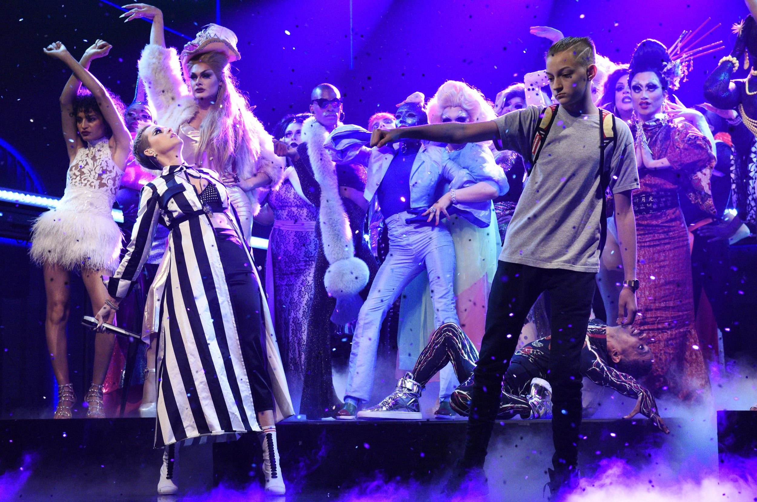 Katy Perry’s ‘backpack kid’ steals show during ‘SNL’ gig The SpokesmanReview