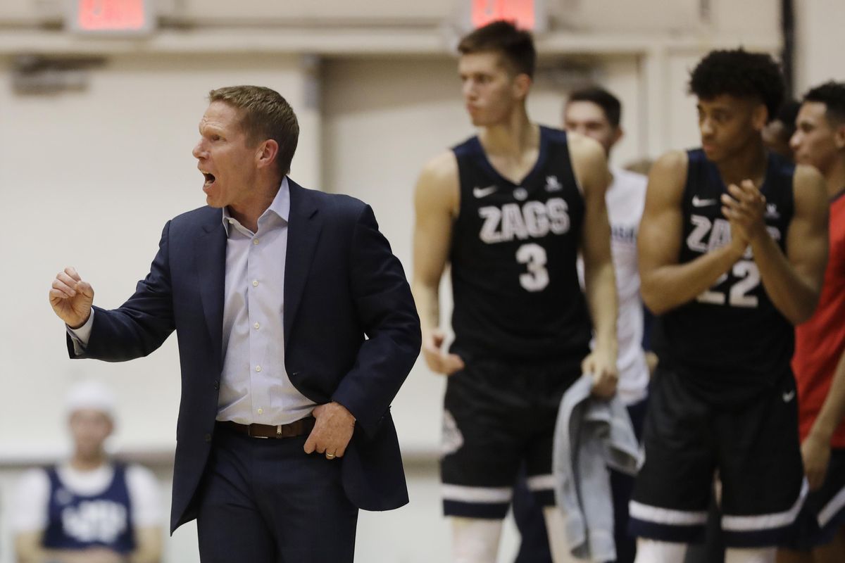 Gonzaga head coach Mark Few instructs from the bench during the first half of an NCAA basketball game against Loyola Marymount Thursday, Feb. 14, 2019, in Los Angeles. (Marcio Jose Sanchez / AP)