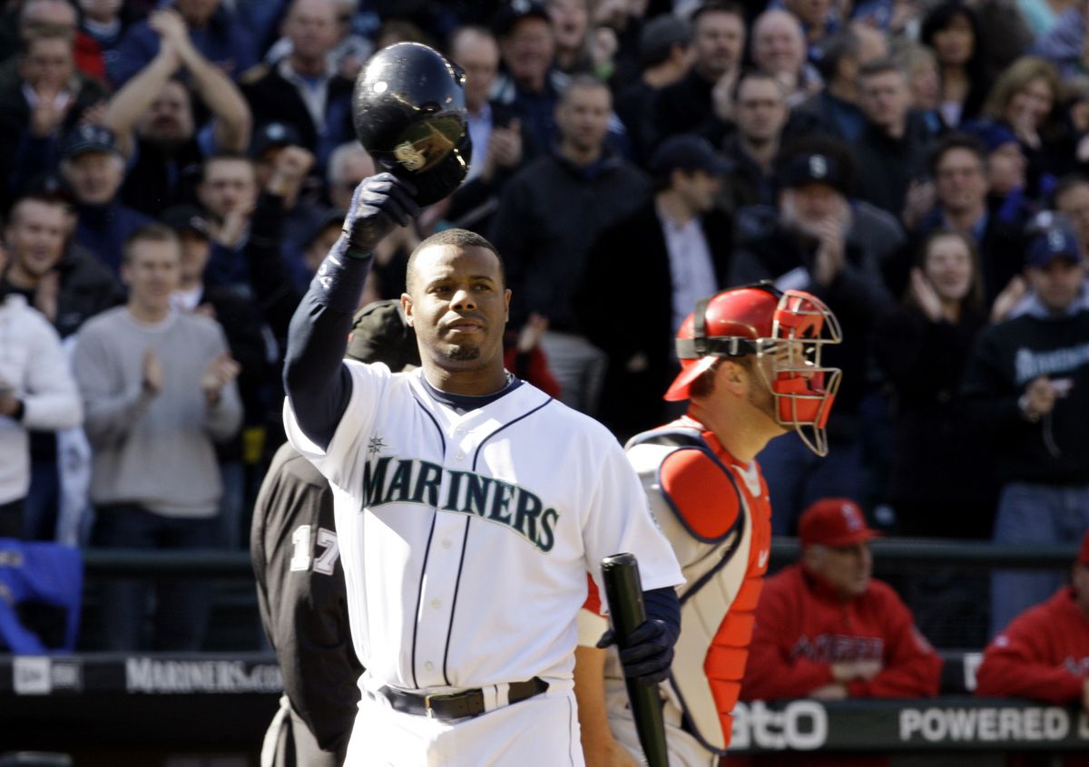 Ken Griffey Jr. acknowledges the crowd. (Associated Press / The Spokesman-Review)