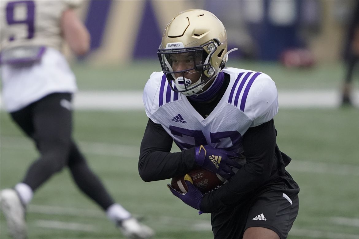 Meet redshirt freshman running back Cameron Davis, UW Huskies’ wild