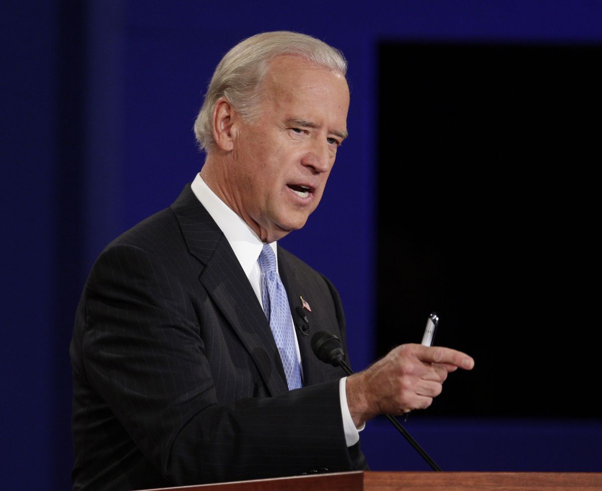 Sen. Joe Biden, D-Del., and Gov. Sarah Palin, of Alaska, make their points during Thursday night’s debate at Washington University in St. Louis, Mo.Associate Press photos (Associate Press photos / The Spokesman-Review)