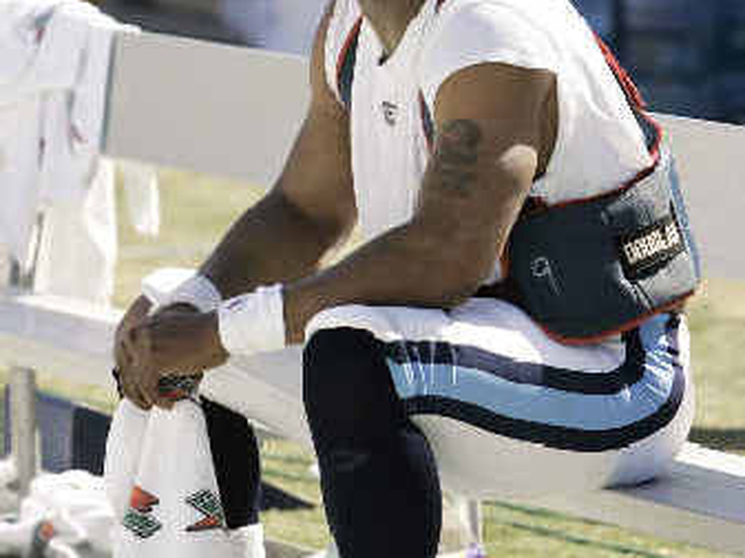 Tennessee Titans to Retire Steve McNair's Number - Southwestern