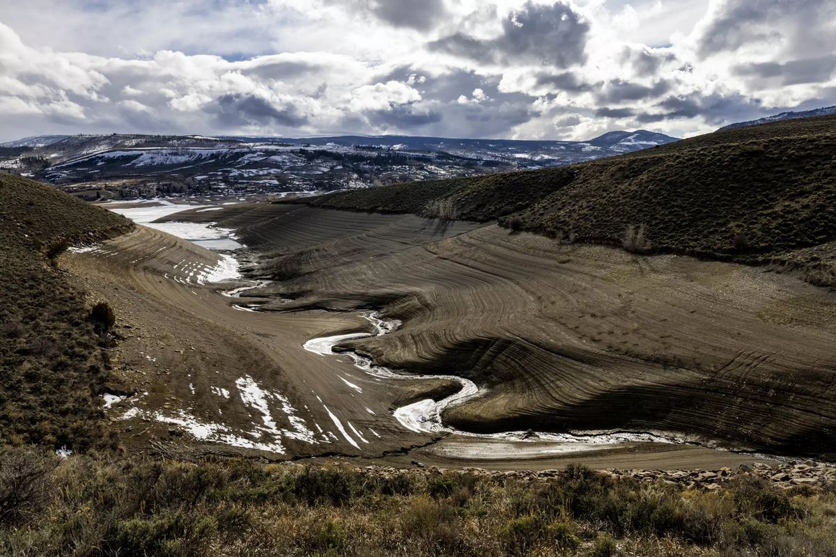 Water levels were low in 2022 at Green Mountain Reservoir in Colorado.   (Gina Ferazzi/Los Angeles Times/TNS)