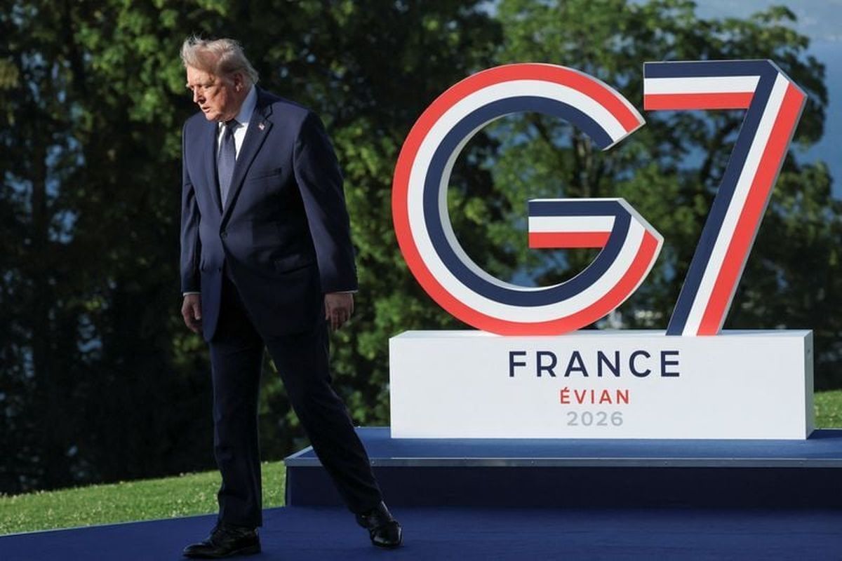 U.S. President Donald Trump walks during the G7 summit in Evian-les-Bains, France, June 15, 2026.   (Christian Hartmann/Reuters)