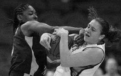 
Colonial's forward Whitney Allen, left, got into foul trouble.
 (Associated Press / The Spokesman-Review)
