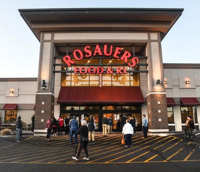 Rosauers customers line up at the grocery store on 29th Avenue in Spokane. (Spokesman-Review photo archives)