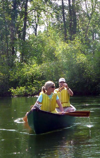 Jean and Torsten Kjellstrand enjoy an easy-going canoe trip in the Little Spokane River Natural Area. (Rich Landers)