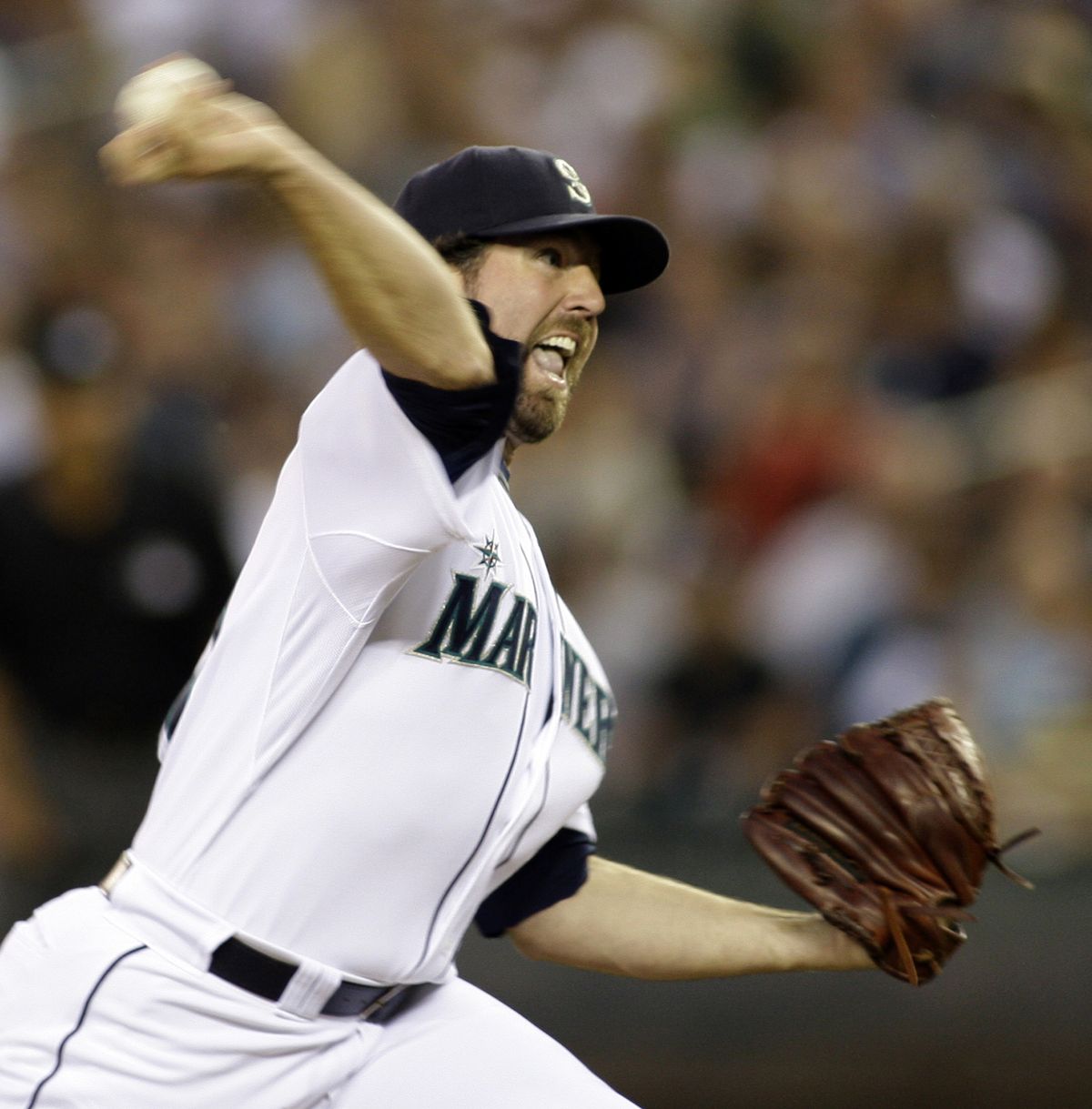 Seattle Mariners starter R.A. Dickey worked seven solid innings Tuesday.  (Associated Press / The Spokesman-Review)