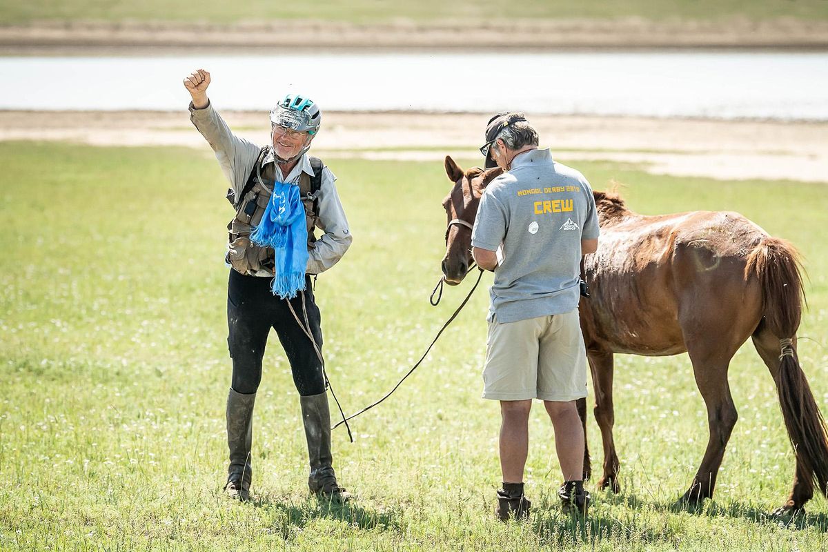 70 year old cowboy Robert (Bob) Long from Boise, Idaho, won the 1,000km race on the 8th day of the race after changing horses 28 times. He is the oldest winner of the world
