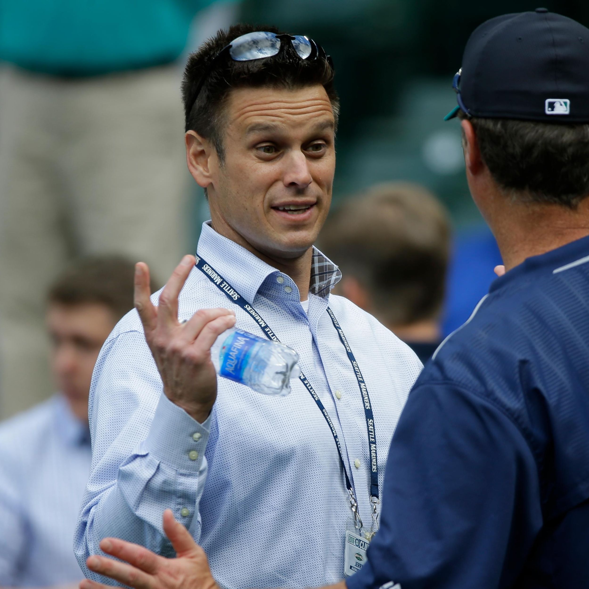 Mariners keep Jerry Dipoto, Scott Servais in the fold with new deals