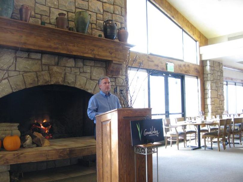 Matthew Hutcheson, co-founder of Green Valley Holdings LLC, announces his bid to buy bankrupt Tamarack Resort in Valley County, Idaho for $40 million cash. Hutcheson made the announcement at a press conference Monday at the Cottonwood Grill restaurant in Boise. (Betsy Russell)