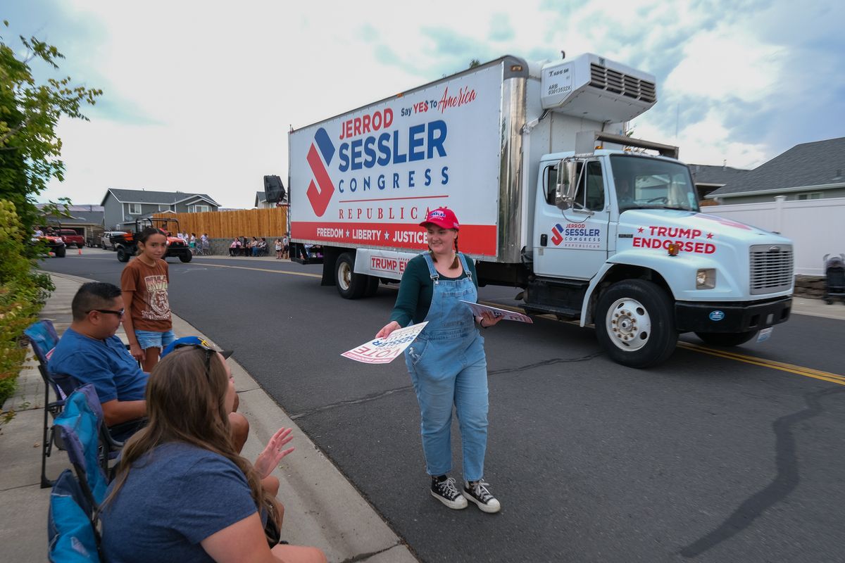 A volunteer for Republican candidate Jerrod Sessler