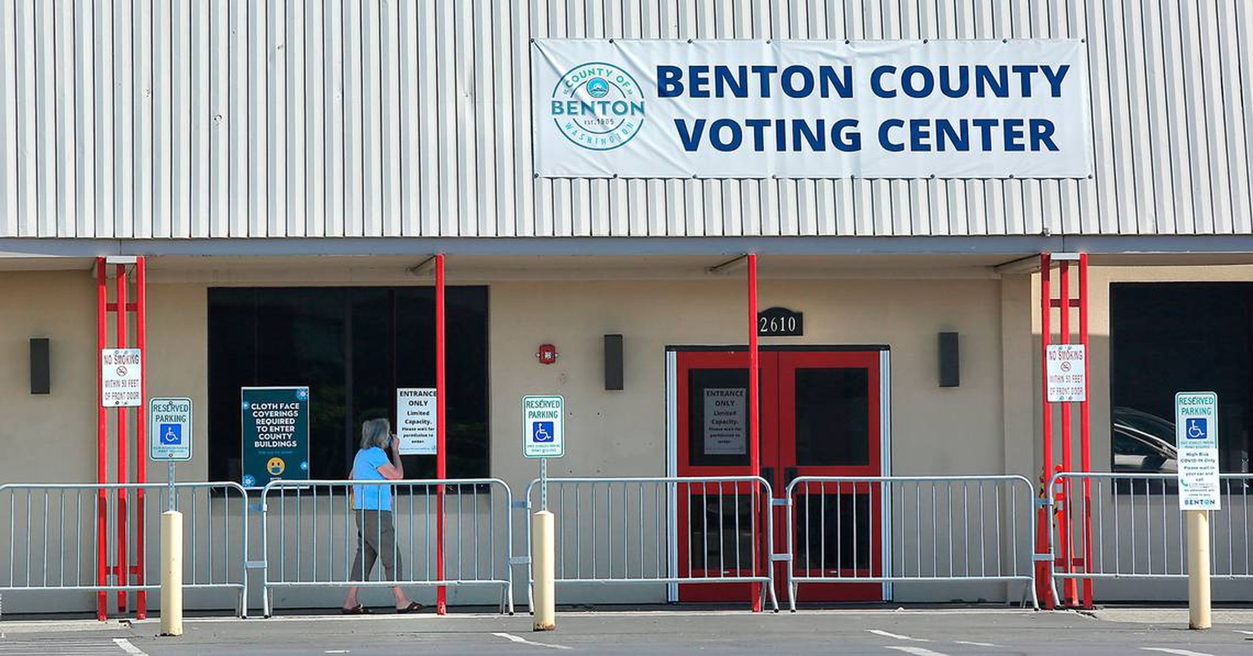 Chuck E. Cheese restaurant is now Benton County voting center The