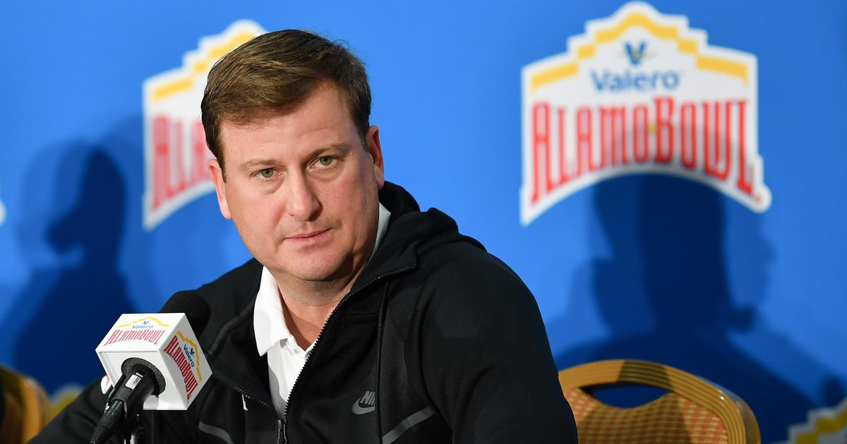 Reports As many as four Washington State assistants set to join Mike