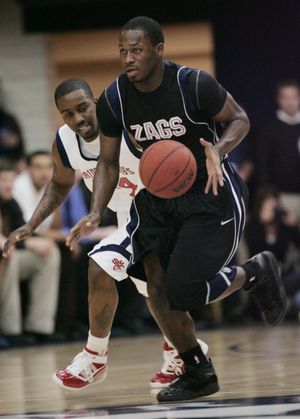 Gonzaga guard Jeremy Pargo is off and running after a first-half steal.  (Associated Press / The Spokesman-Review)