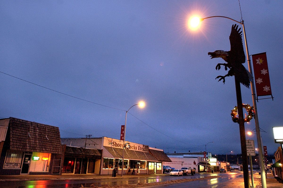 Another day comes to an end, February 7, 2007, in Libby, Mont. The small town built on the natural resource industry is still haunted by the asbestos exposure caused by mining operated by the W.R. Grace company.   (Brian Plonka / The Spokesman-Review)