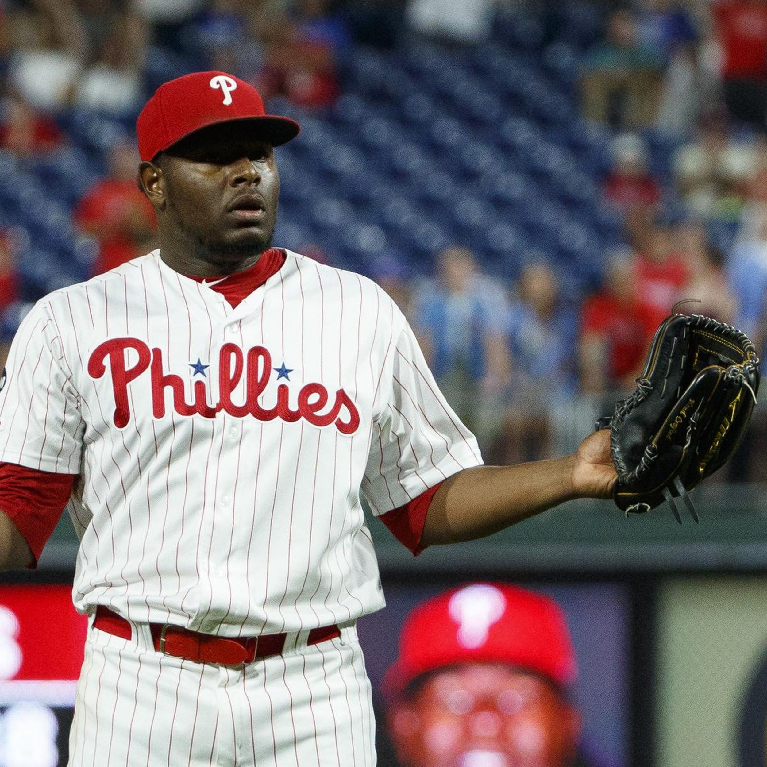 Phillies closer Hector Neris suspended three games for throwing at Dodgers' David  Freese 