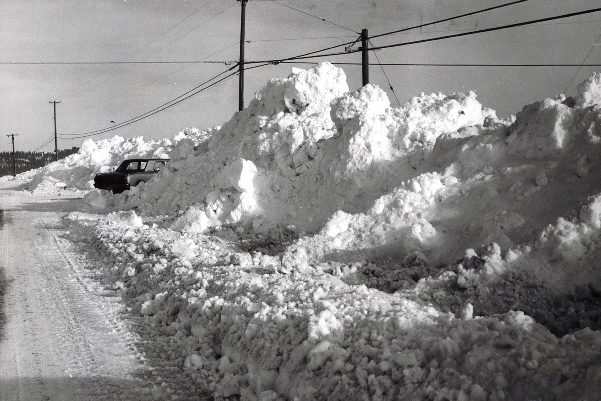 East Valley Road, Harvard Road at Euclid in 1969. (PHOTO ARCHIVE / SR)