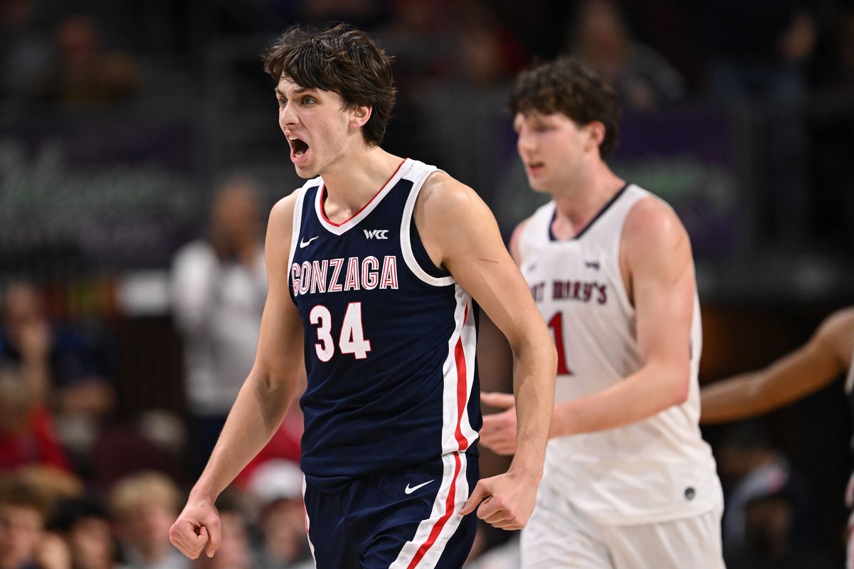 Gonzaga Bulldogs forward Braden Huff (34) reacts after a stop on defense during the second half of the WCC Tournament Championship against the Saint Mary
