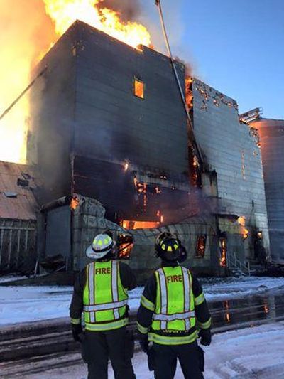 Wilson Creek grain elevator fire. Photo by Grant County Fire District 13. (Sredit)