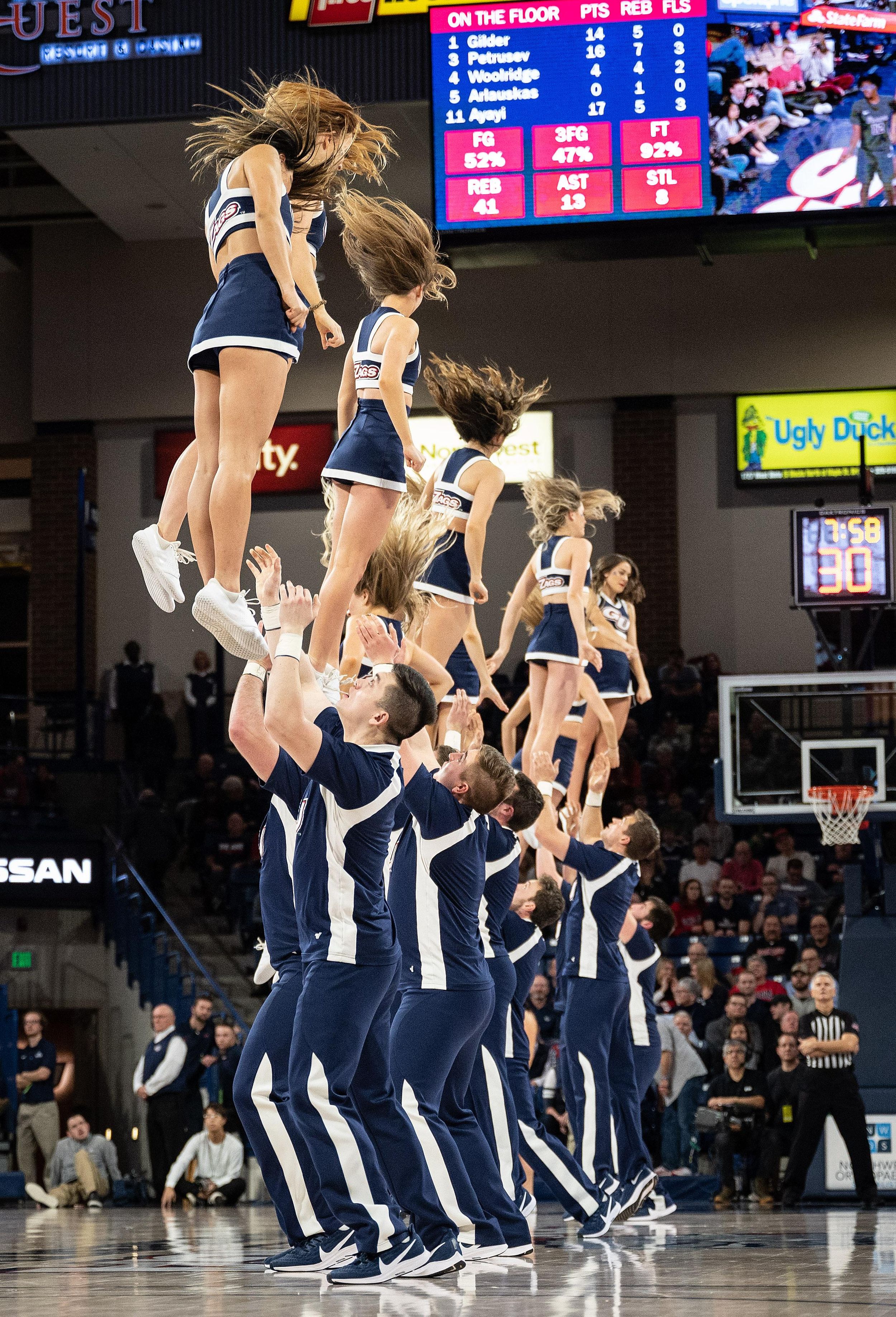 Gonzaga Smashes Santa Clara, 104-54 - The Slipper Still Fits