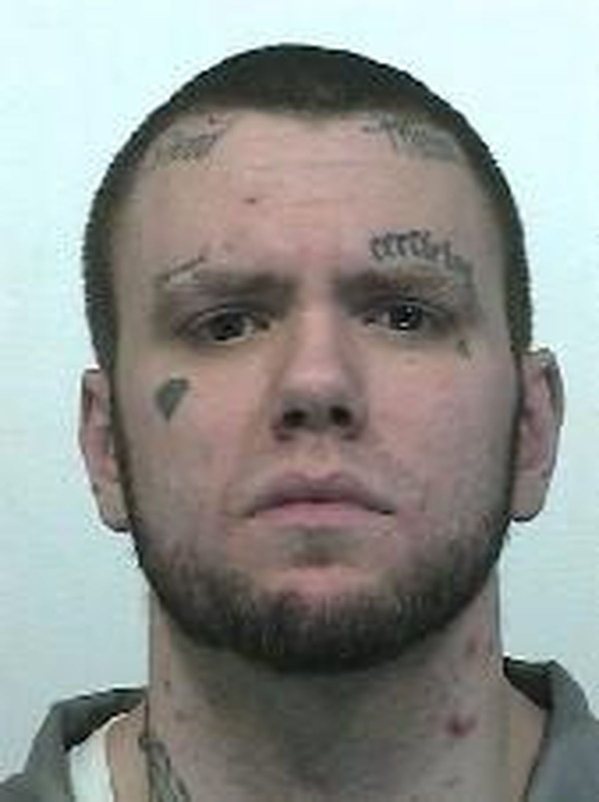 Tyray Hensley Munter, 30, escaped from a fire crew near Goldendale, Washington Tuesday morning. (Courtesy of the Department of Corrections)