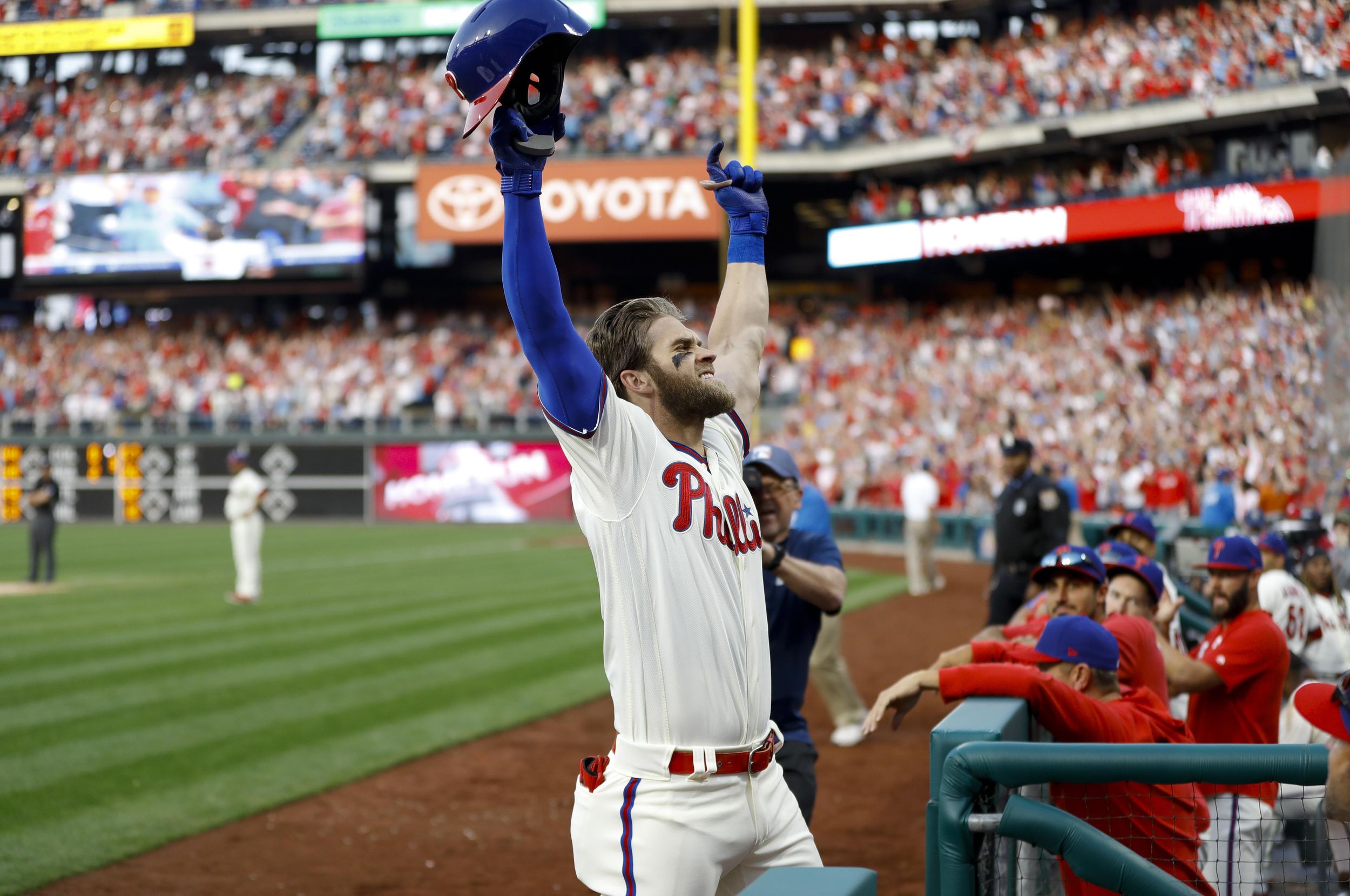 MLB roundup Bryce Harper hits first home run for Phillies in win over