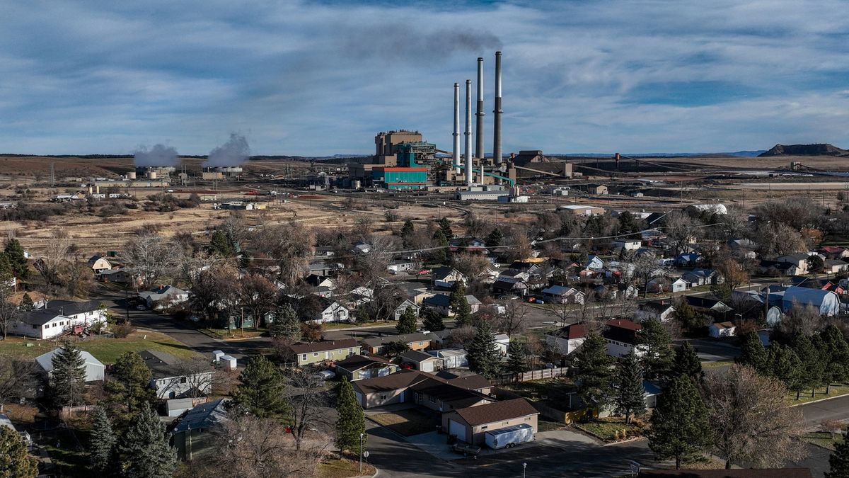The Colstrip coal mine delivers power to Washington State and faces a possible shutdown or reduction of capacity, putting in doubt the future of a century old community that has thrived on its existence. It’s seen Dec. 4 in Colstrip, Montana.  (Robert Gauthier/Los Angeles Times )