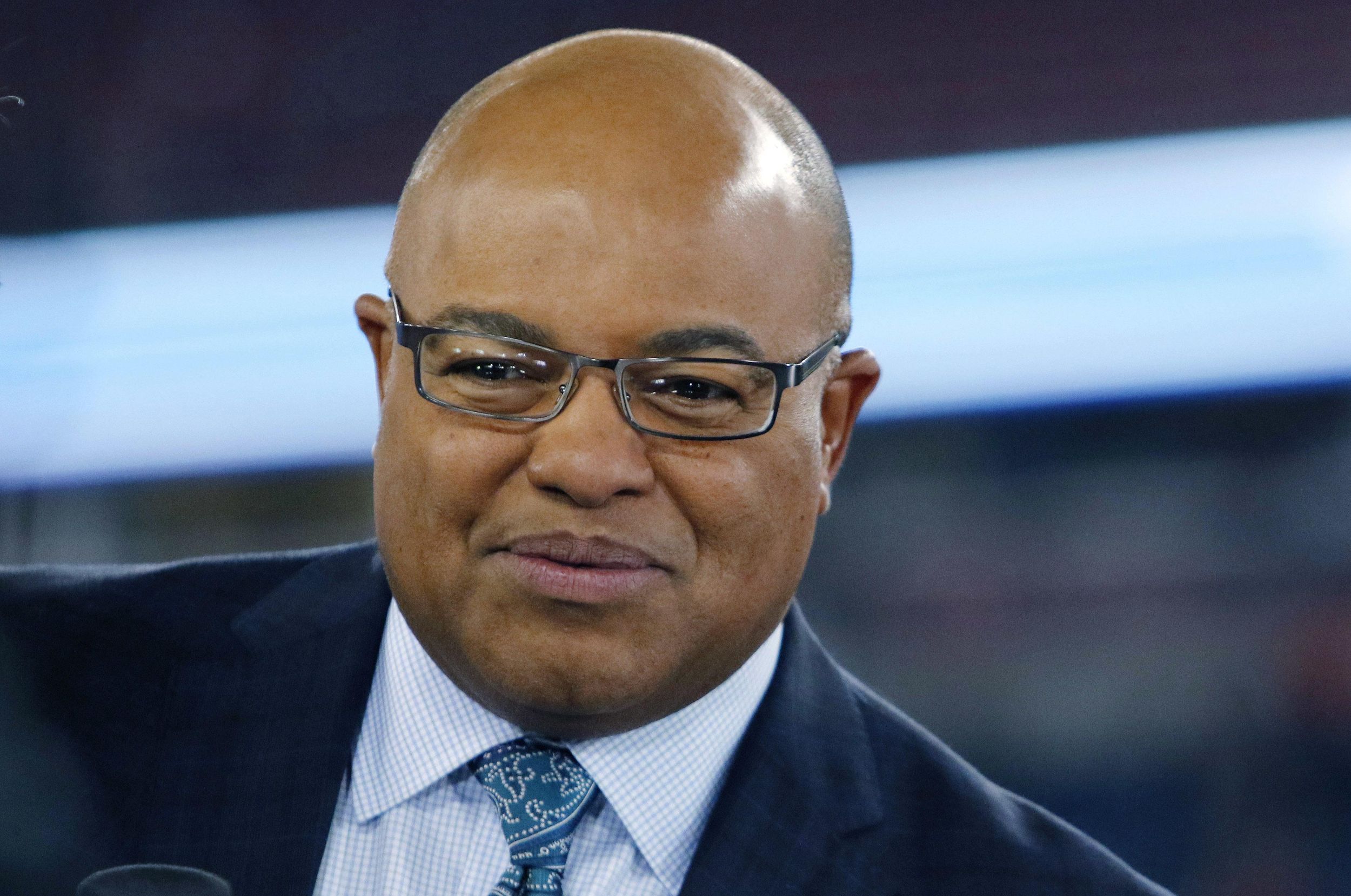 Mike Tirico Height 08 - kw0yiv2