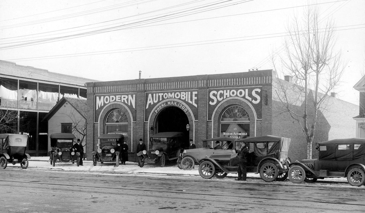 1918: E.M. Robinson and Claude H. Messer founded the Modern Automobile Schools in 1917 in an old welding shop, then built this school a year later. The school’s enrollment increased dramatically because of the military’s demand for mechanics during World War I. It stopped operating around 1925, though others like it continued in other cities.  (Photo courtesy of Arloine Browne)