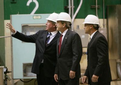 
President Bush, center, tours the Limerick Generating Station, a nuclear power plant in Limerick, Pa., with Exelon Corp. officials Chris Cane, left, and Ron D. Gregorio on Wednesday. 
 (Associated Press / The Spokesman-Review)