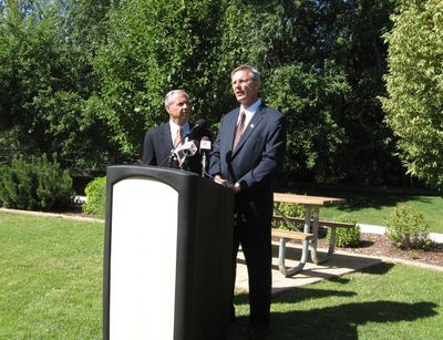 Democratic Senate candidate Larry LaRocco, left, and independent candidate Rex Rammell hold a  press conference calling for 10 debates across the state in October. Republican candidate Jim Risch has not committed to participating in the debates.  (Betsy Russell / The Spokesman-Review)