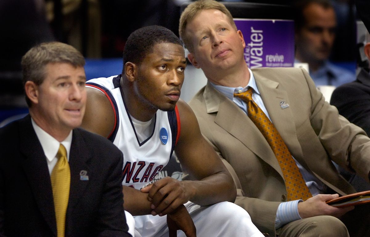 Gonzaga’s win wasn’t without its anxious moments, as shown by Jeremy Pargo and the GU coaching staff. (Christopher Anderson / The Spokesman-Review)