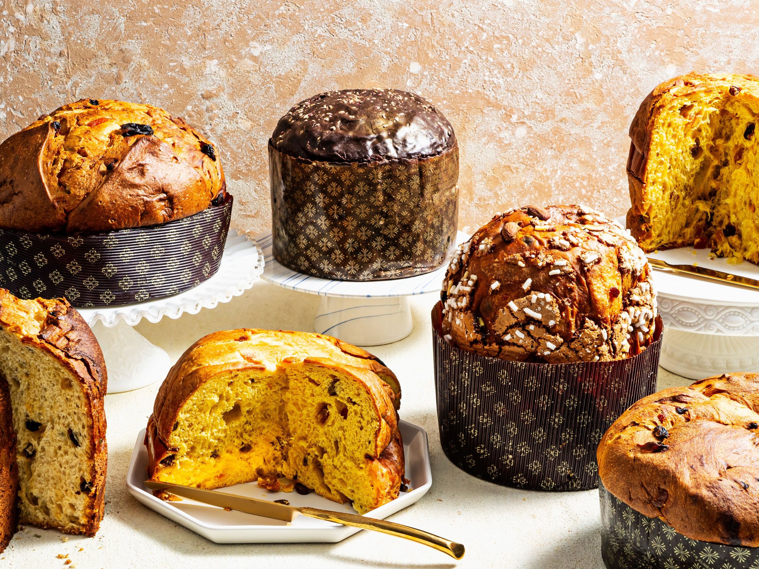 The era of the global-panettone arrives. In Rome the show for the Best  Panettone of the World.