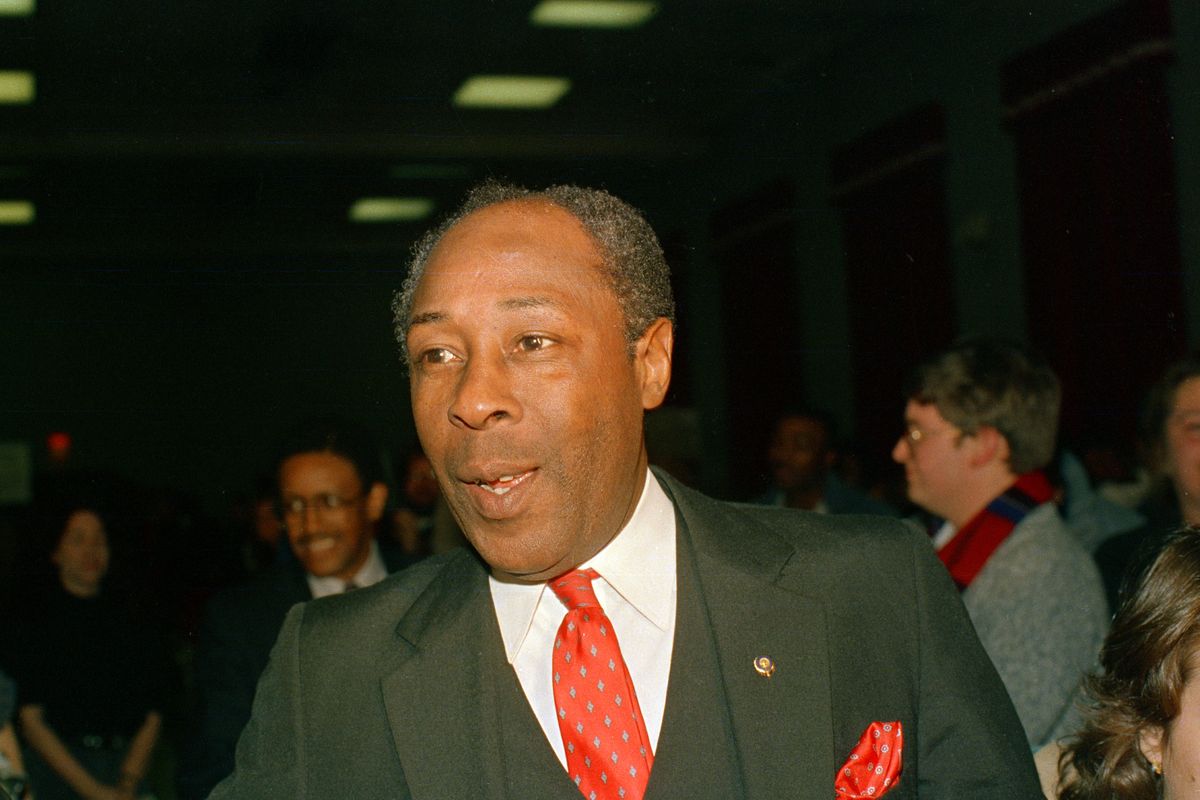 Clark  (Peter Cannata)