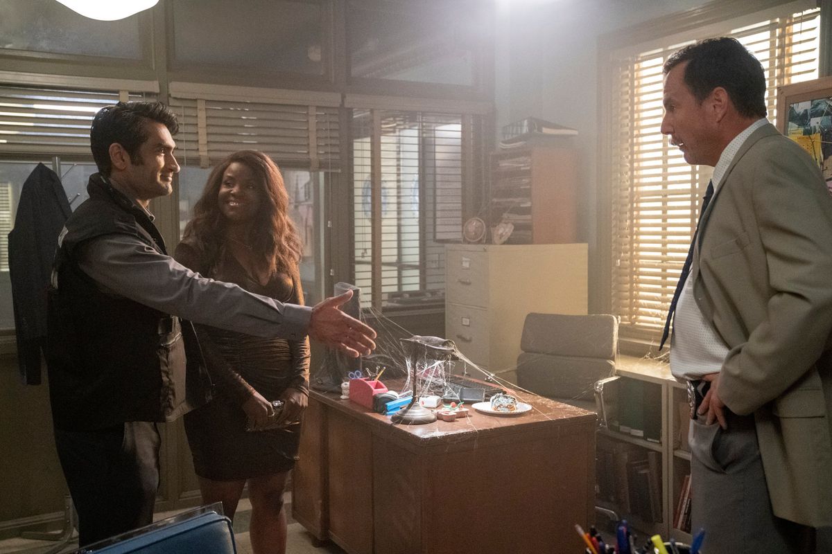 Guest star Kumail Nanjiani, Haneefah Wood as chief R.J. Seattle and Will Arnett as Terry Seattle in Netflix