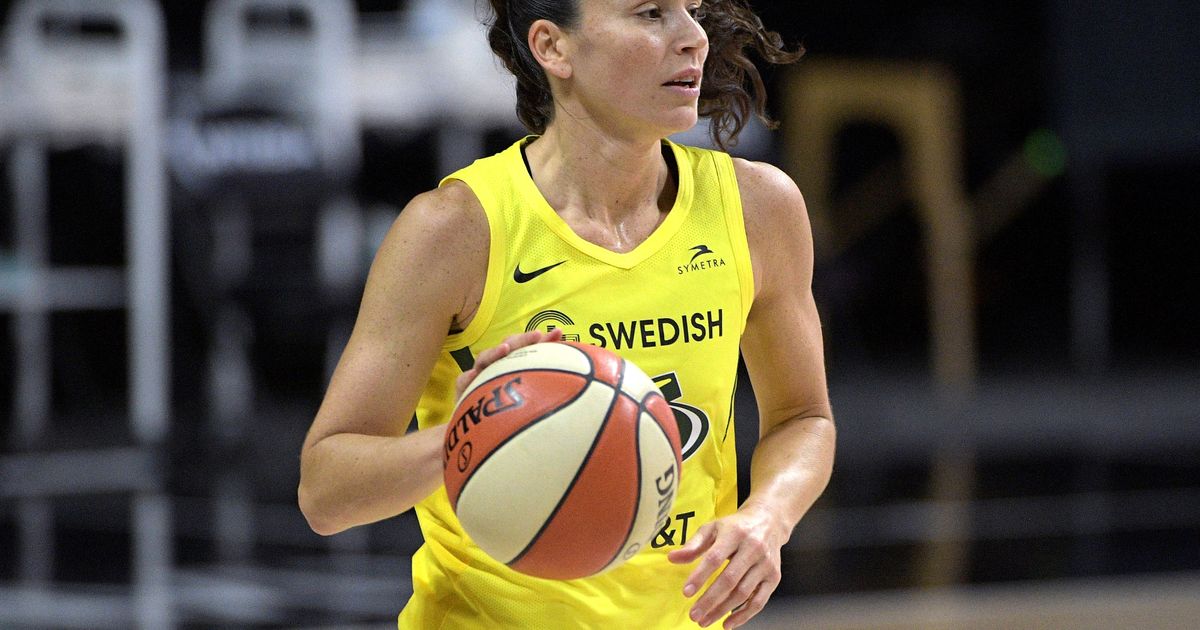 Lifetime on X: This #FierceFemaleFriday goes to basketball superstar Sue  Bird. As the oldest current WNBA basketball player at 40, she's showing no  signs of slowing down. Sue is the only WNBA