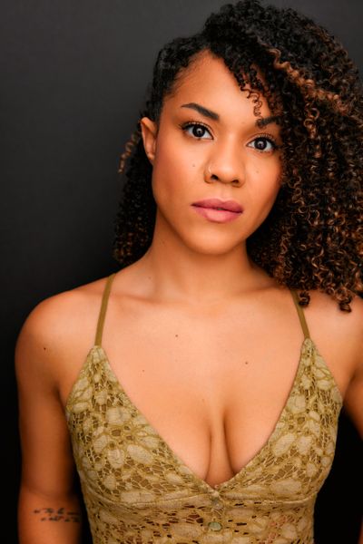 Alysha Deslorieux (Middle Allie) is part of the nationally touring Broadway show, 