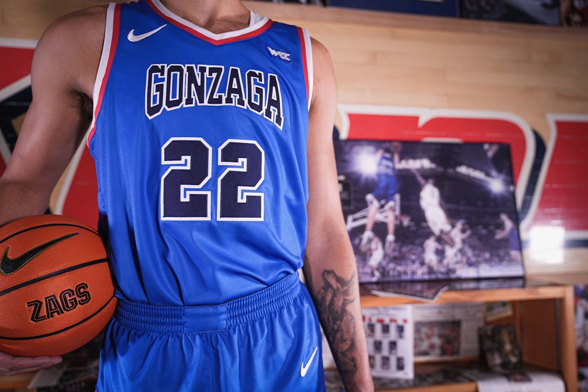 Gonzaga debuting throwback uniforms on Saturday against USD to