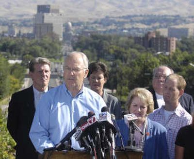 Sen. Larry Craig, R-Idaho, announces his resignation Saturday at the Boise Depot train station. Associated Press
 (Associated Press / The Spokesman-Review)