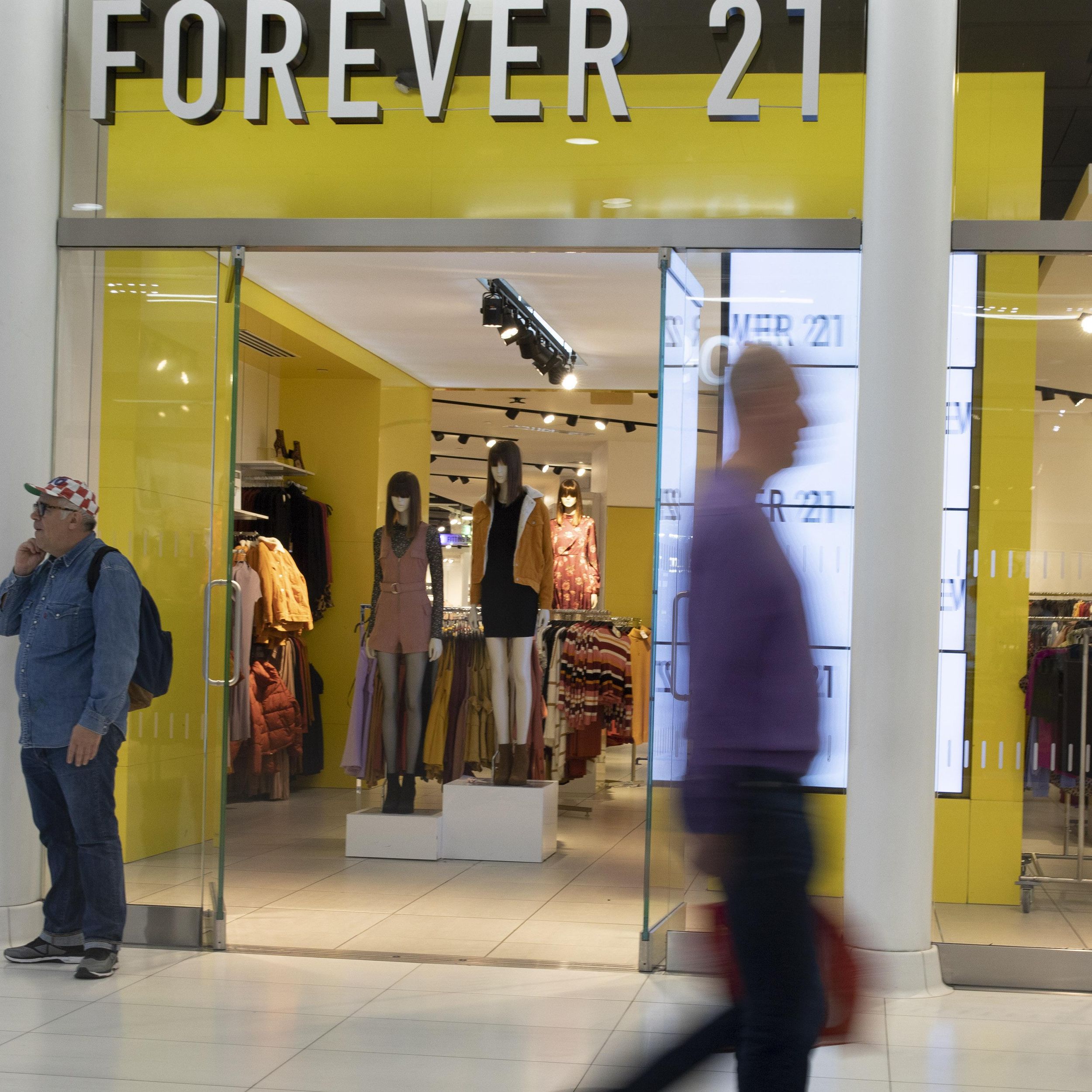 Low-price fashion chain Forever 21 files for Chapter 11 bankruptcy