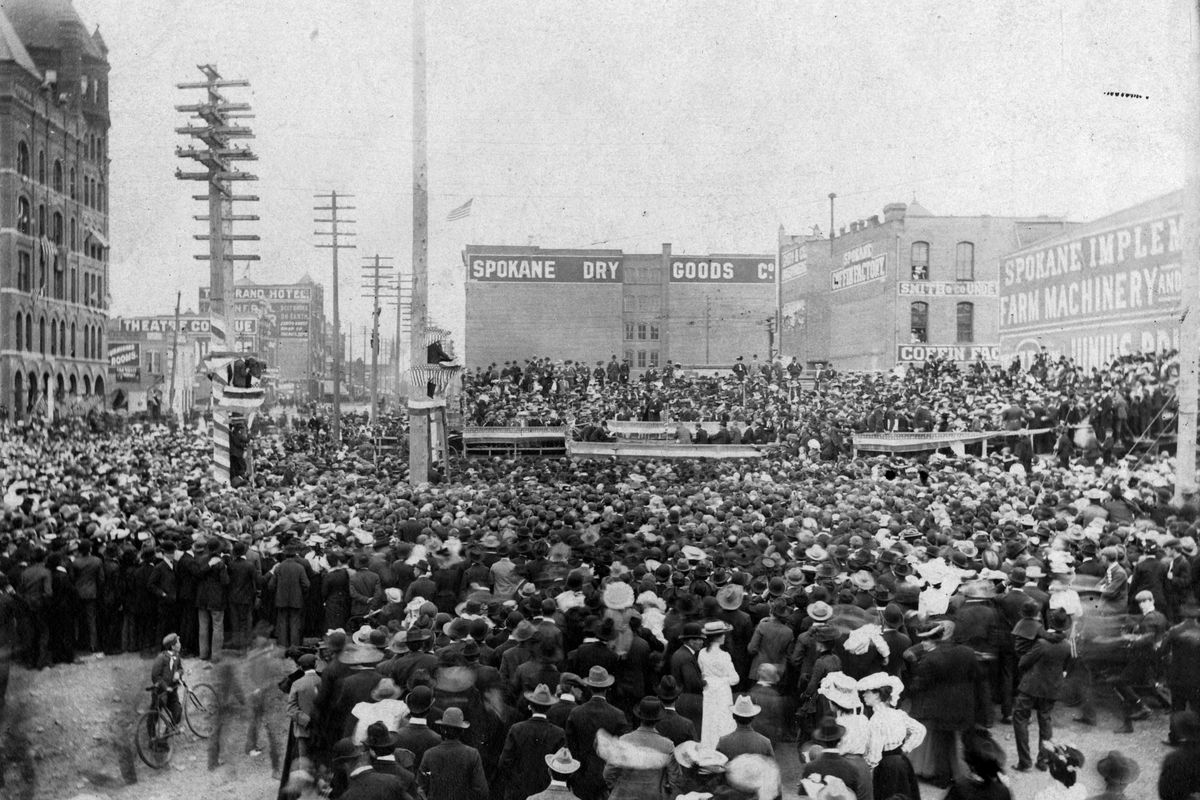 1903: An estimated 30,000 people crowd around the grandstand as U.S. President Theodore Roosevelt speaks in downtown Spokane on May 26. (Courtesy of Nancy Runge)