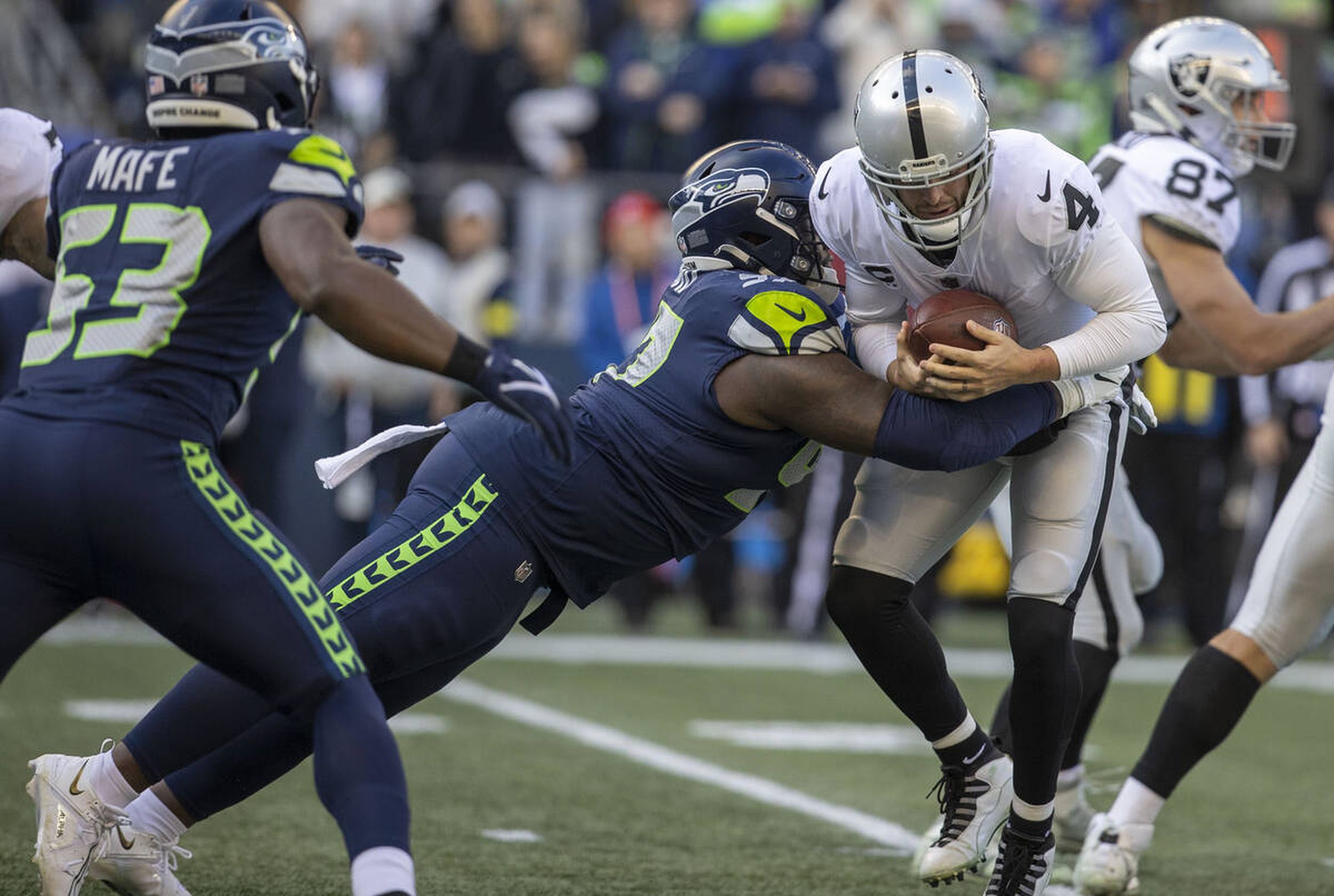 2022 NFL Season, Week 12: Winners and Losers from Raiders 40, Seahawks 34 -  Field Gulls