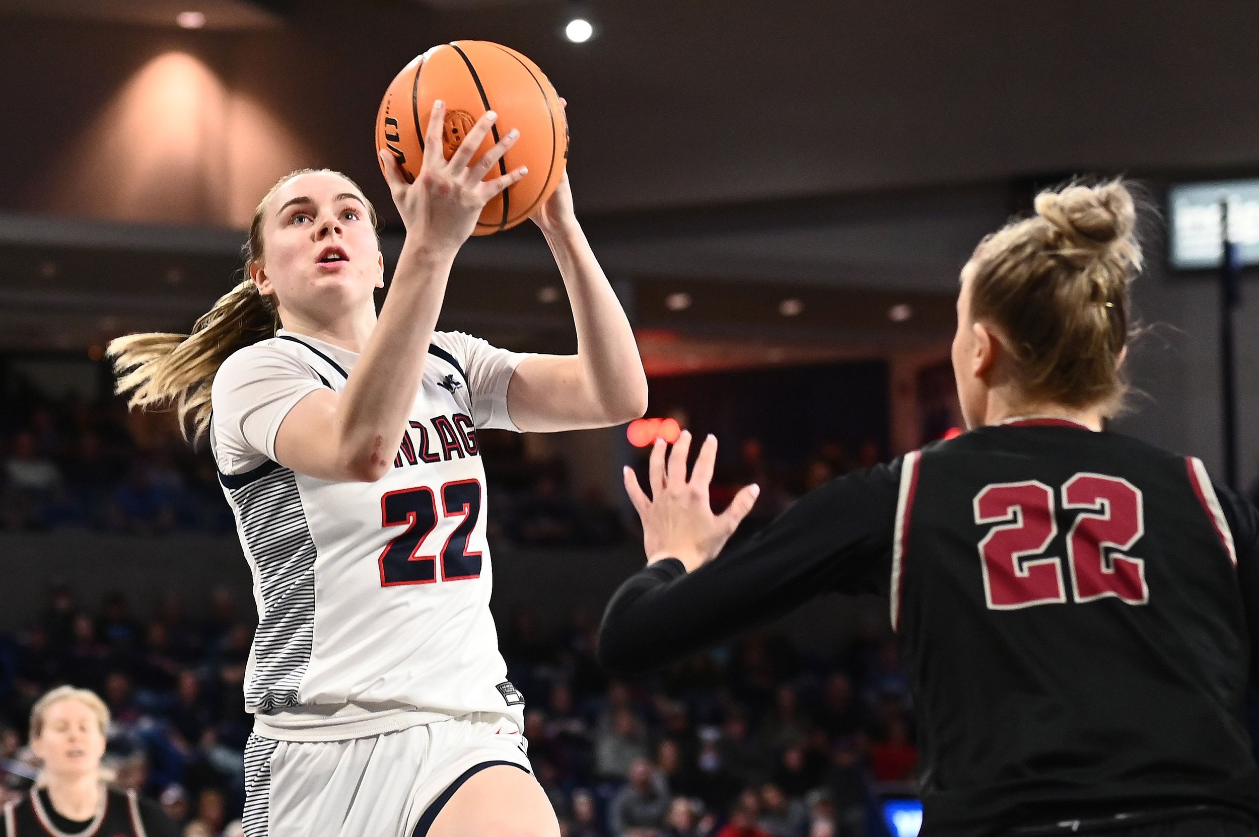 Gonzaga women move up to 16th in AP poll; Brynna Maxwell wins WCC