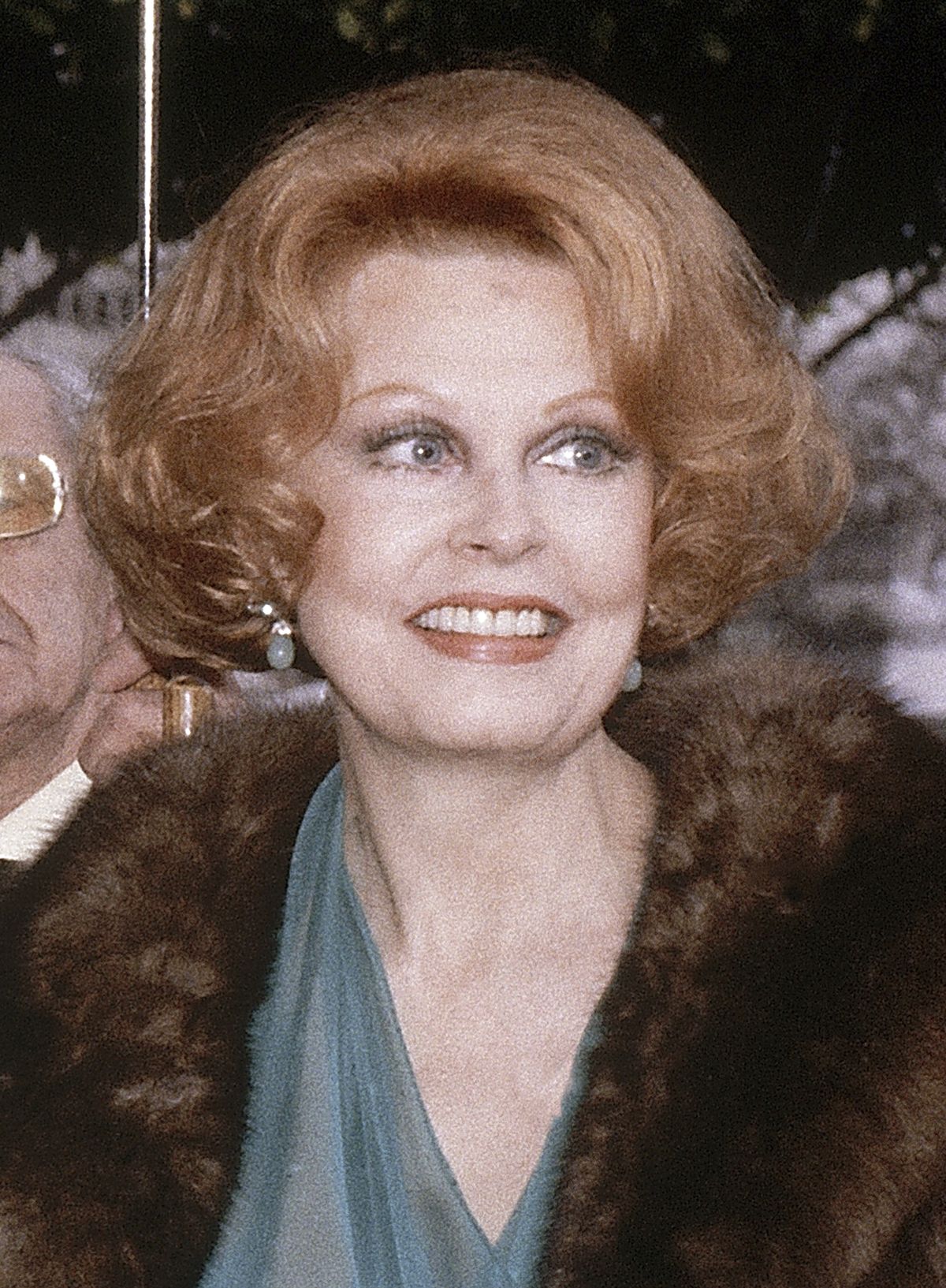 FILE - Actress Arlene Dahl arrives at the 54th Annual Academy Awards in Los Angeles, March 29, 1982. Dahl, the actor whose charm and striking red hair shone in such Technicolor movies of the 1950s as “Journey to the Center of the Earth" and “Three Little Words,” died Monday, Nov. 29, 2021, at age 96.  (Reed Saxon)
