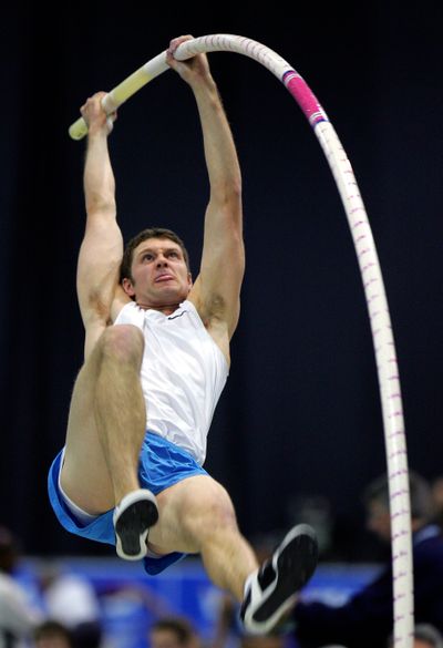 Brad Walker competes in the men’s pole vault during the U.S. Indoor Track & Field Championships in Boston, Saturday, Feb. 25, 2006.  (Associated Press)