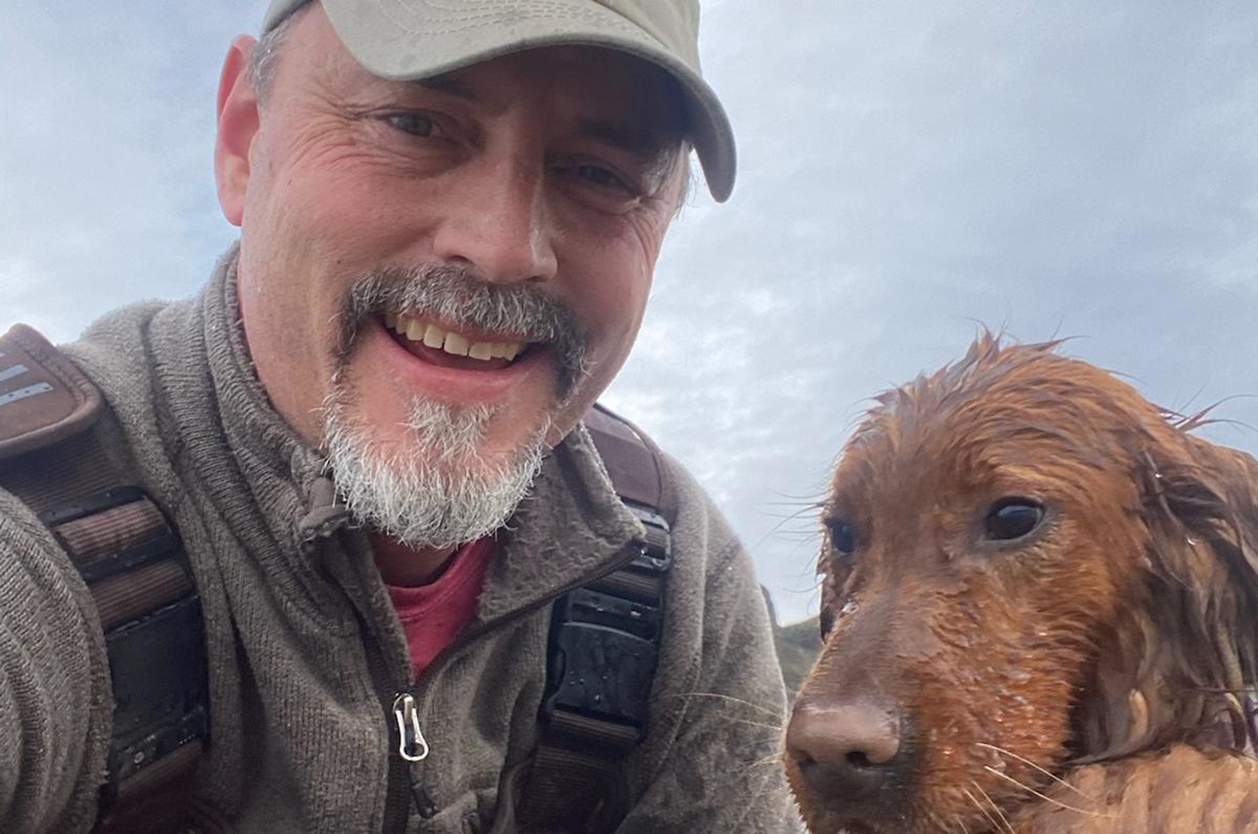 Two Washington Fish and Wildlife employees rescue dog from icy Banks