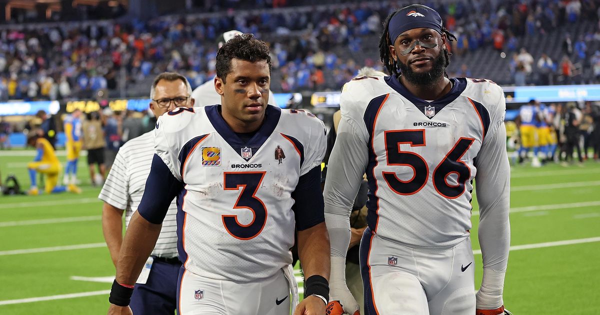 Add sideline spat to Russell Wilson's lost season in Denver - The San Diego  Union-Tribune